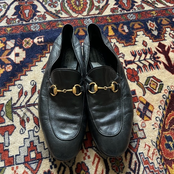 Gucci Black Leather Loafers with Gold Hardware